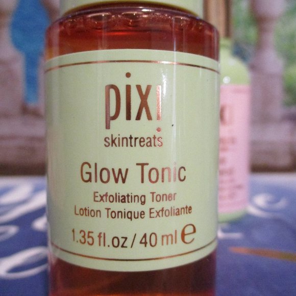 Skin Care Set - Picture 4 of 9